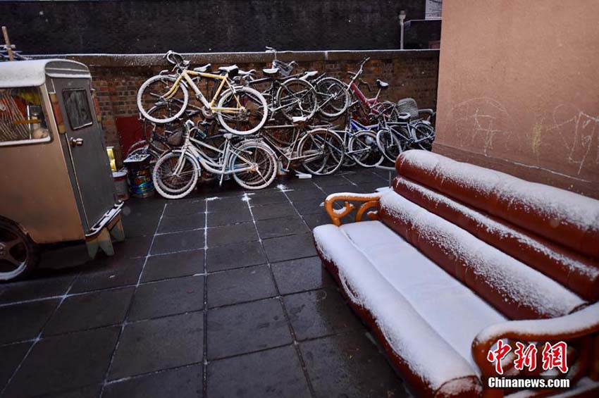 Beijing pintada de branco na primeira queda de neve do ano