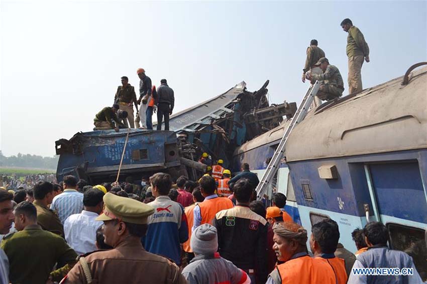 Acidente de trem na Índia deixa 91 mortos e mais de 150 feridos