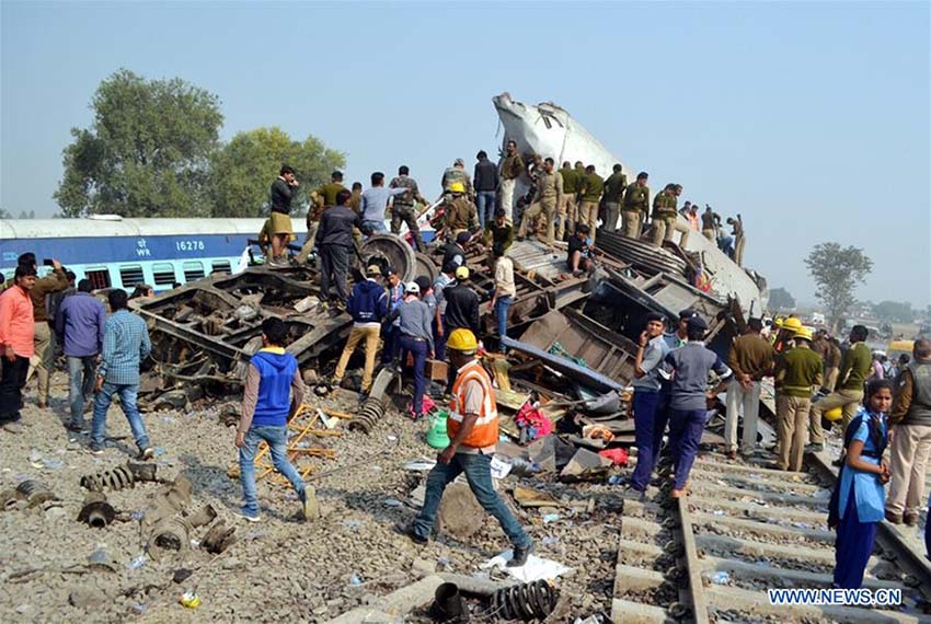 Acidente de trem na Índia deixa 91 mortos e mais de 150 feridos