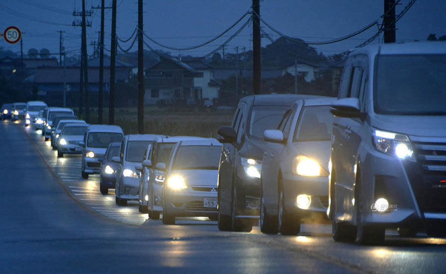 Japão em alerta após forte abalo nas proximidades de Fukushima