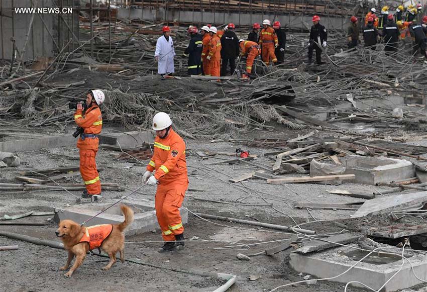 Colapso de equipamento de construção deixa pelo menos 40 mortos no leste da China