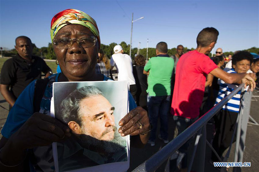 Capital de Cuba imersa em tristeza durante período de luto pelo falecimento de Fidel Castro