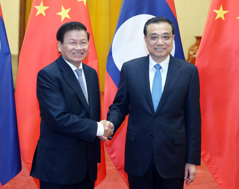 China promete cooperar com o Laos no desenvolvimento