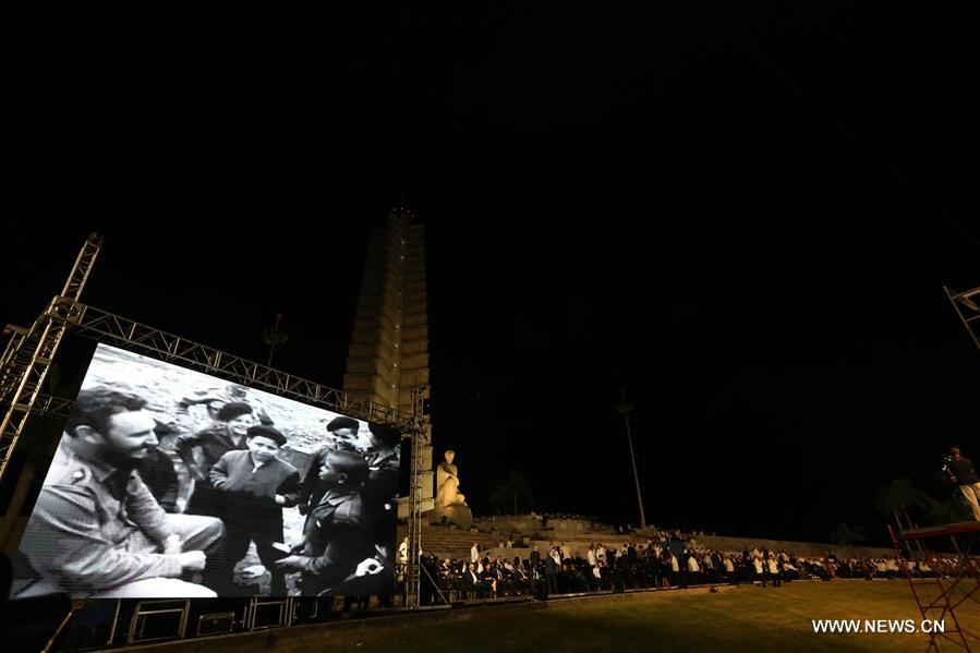 Mais de 55 delegações participam em tributo a Fidel Castro