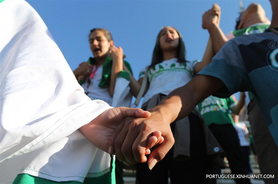 Brasil de luto pela equipe de futebol morta em acidente de avião
