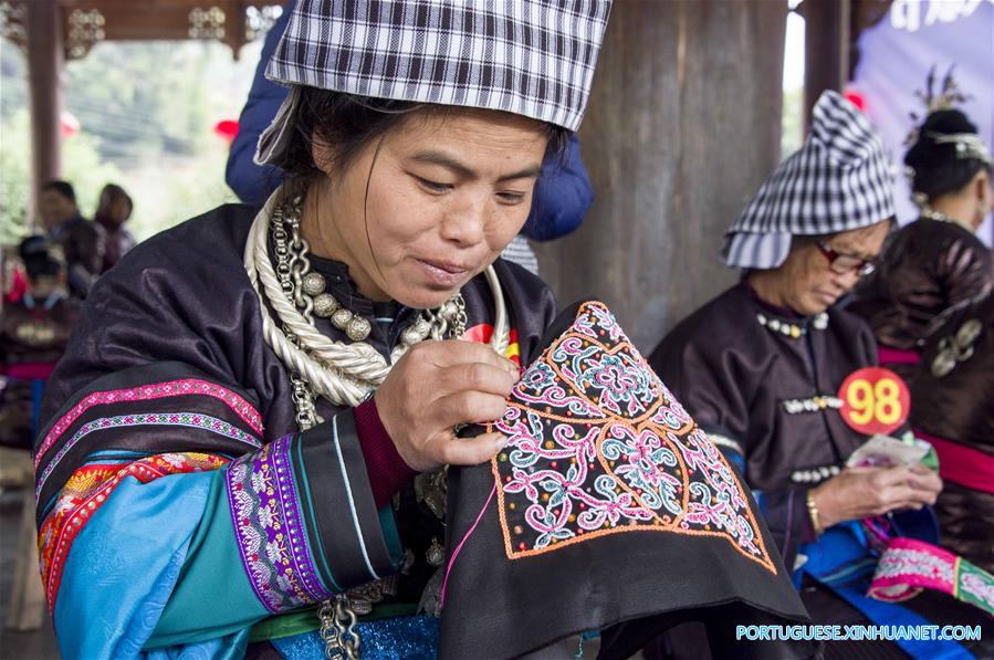 Concurso de bordado é realizado em Guizhou