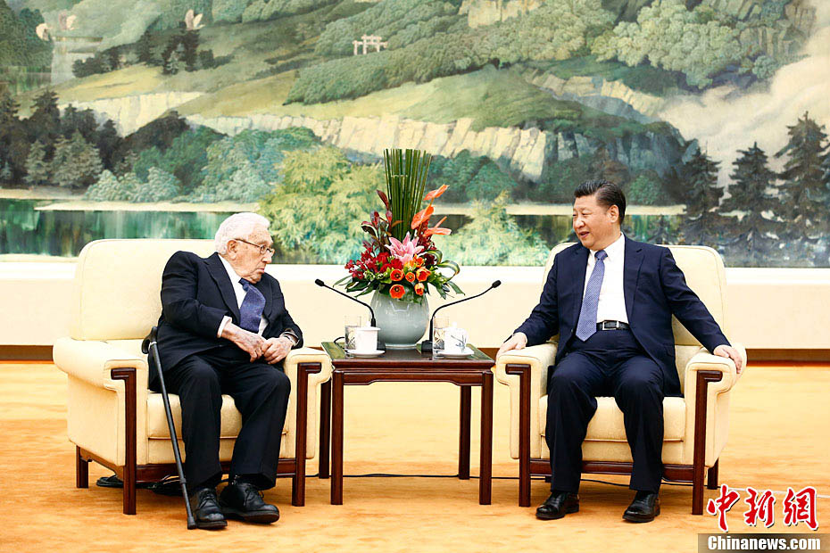 Presidente chinês se reúne com Henry Kissinger e discute laços China-EUA