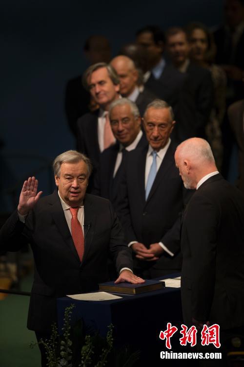 António Guterres presta juramento na sede das Nações Unidas