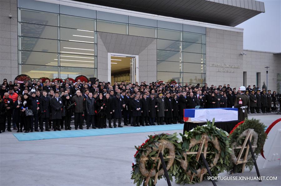 Turquia realiza cerimônia de despedida ao falecido embaixador russo na Turquia