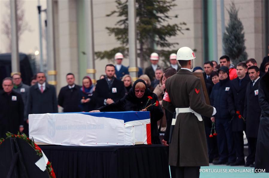 Turquia realiza cerimônia de despedida ao falecido embaixador russo na Turquia