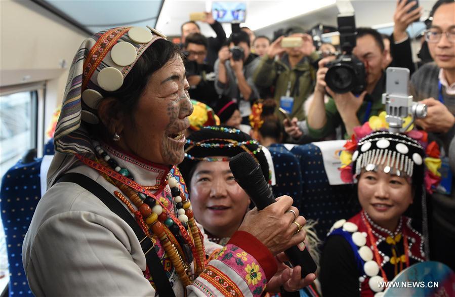 Inaugurada principal ferrovia de alta velocidade leste-oeste na China