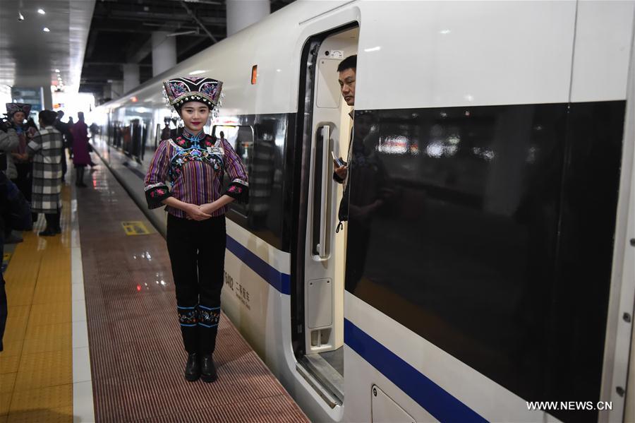 Inaugurada principal ferrovia de alta velocidade leste-oeste na China