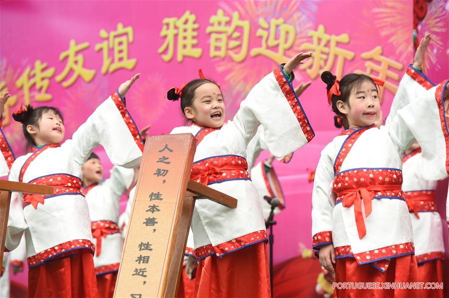 Escola no sudeste da China realiza festa temática sobre cultura tradicional