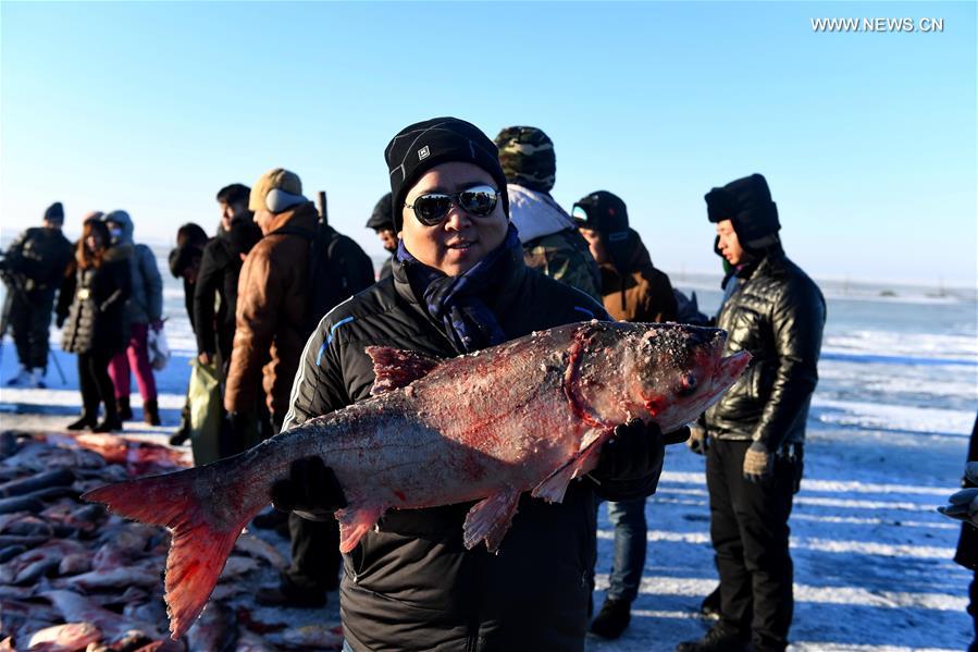 Época de pesca de inverno iniciada com celebrações no nordeste da China