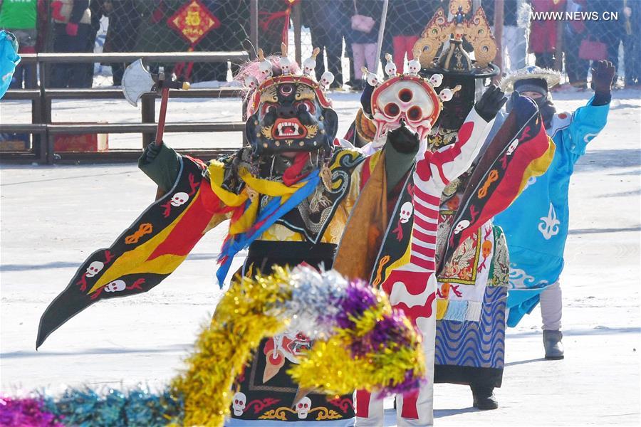 Época de pesca de inverno iniciada com celebrações no nordeste da China