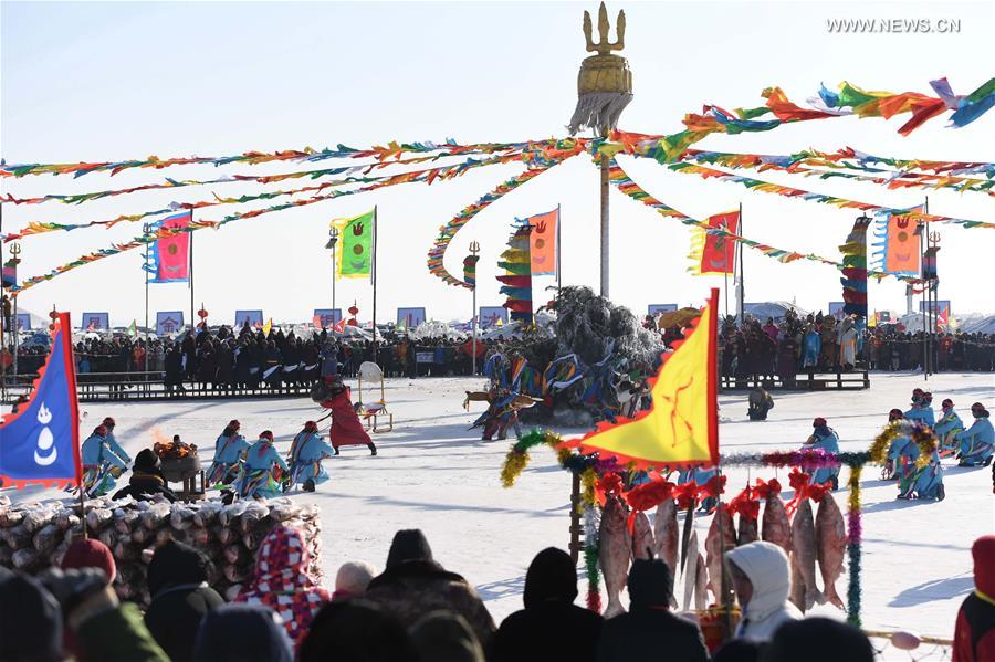 Época de pesca de inverno iniciada com celebrações no nordeste da China