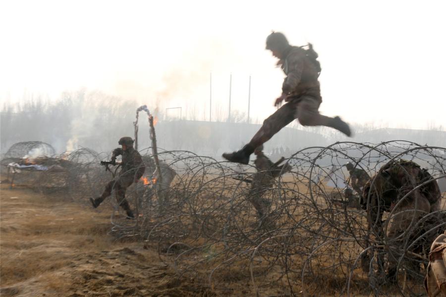 Exército de Libertação do Povo realizou a primeira manobra de 2017