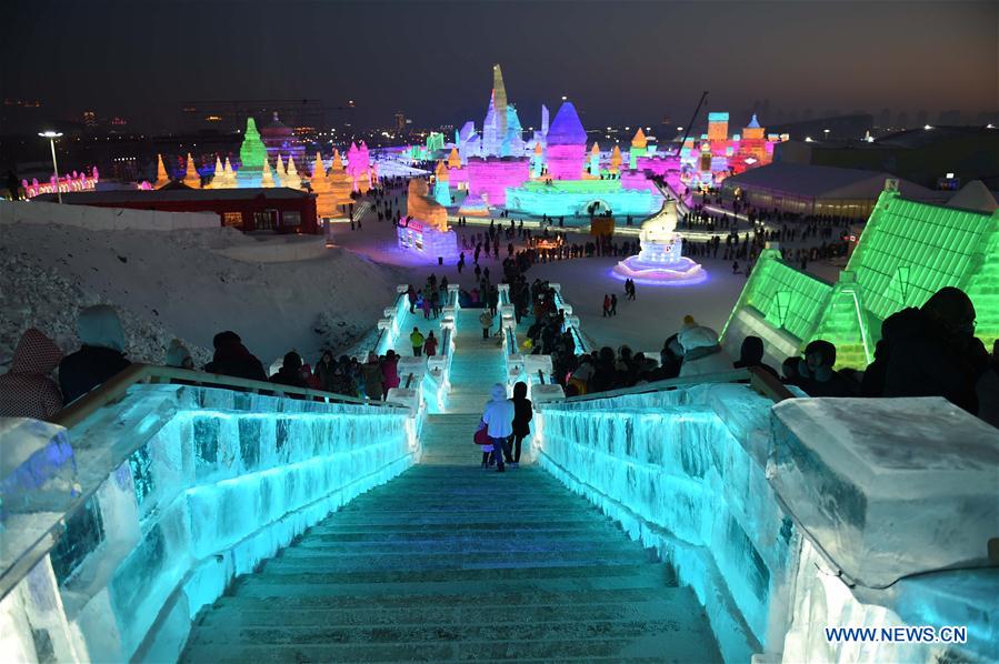 Mundo de Gelo e Neve abre ao público em Harbin