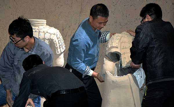 Autoridades extinguem falsificações de Guerreiros de Terracota