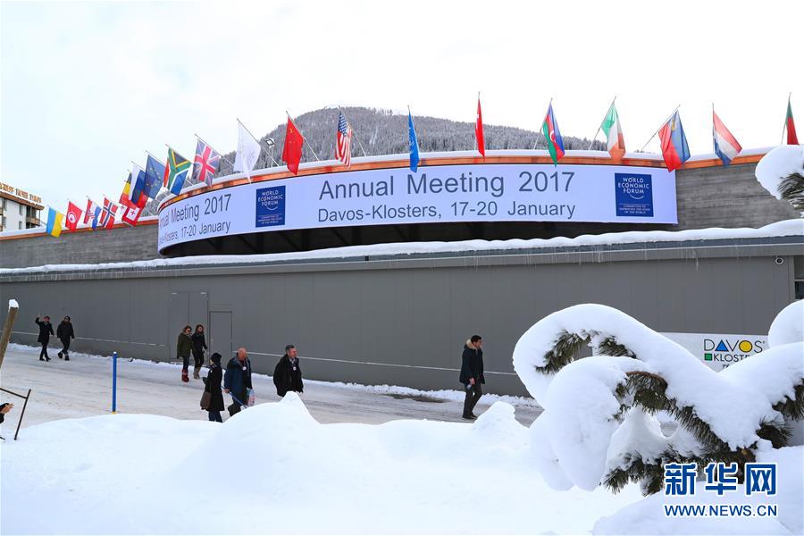 Vila de Davos coberta de neve