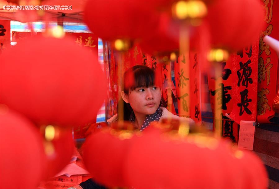 Preparativos para o Festival da Primavera por toda a China