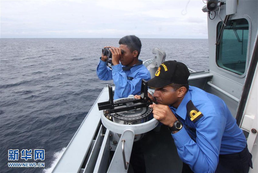 Malásia expande área de busca pelos desaparecidos no acidente de barco