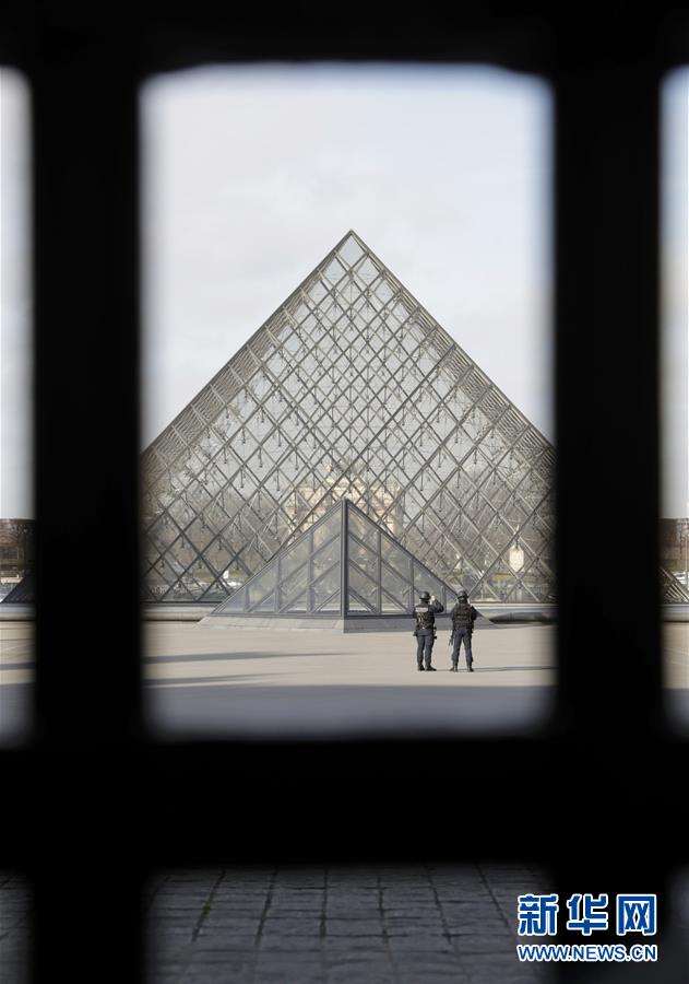 Autoridades parisienses indicam que suspeito do ataque no Louvre é de nacionalidade egípcia