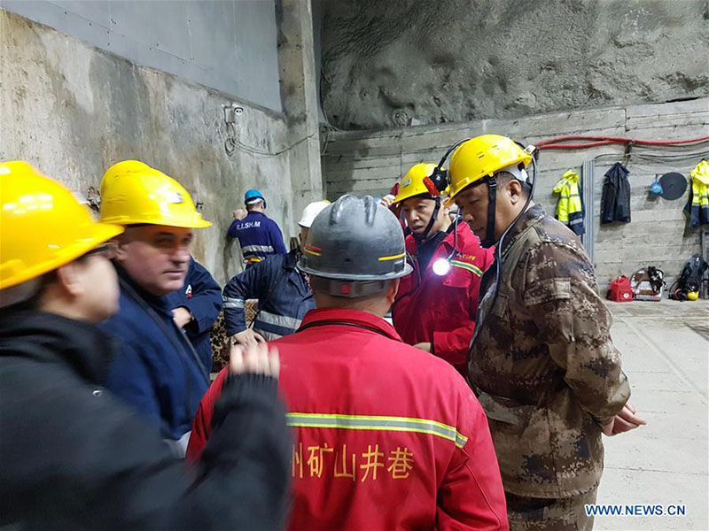 Embaixada chinesa confirma três mineiros chineses soterrados no norte da Albânia