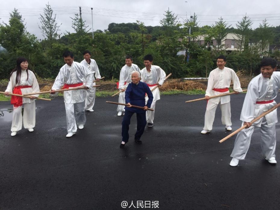 Insólito: “Avó Kung-fu” pratica artes marciais aos 94 anos