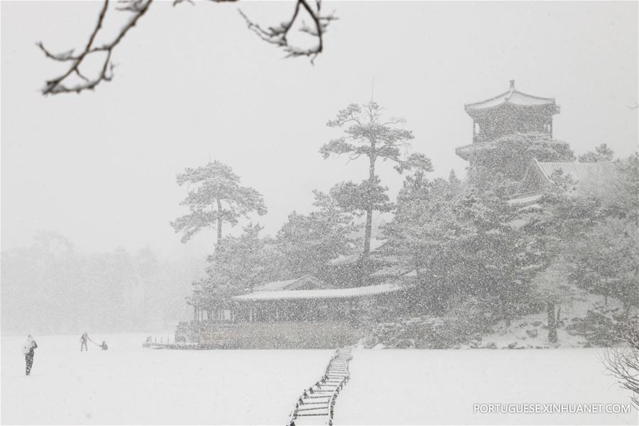 Nevasca atinge a província de Hebei, no norte da China