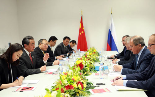 Chanceleres chinês e russo se reúnem na Alemanha
