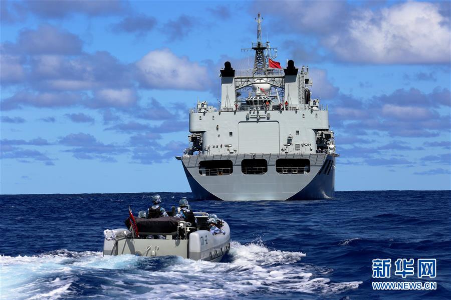 Frota do Mar do Sul da China realiza exercícios em alto-mar