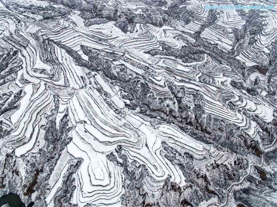 Neve cobre os terraços em Shanxi no norte da China
