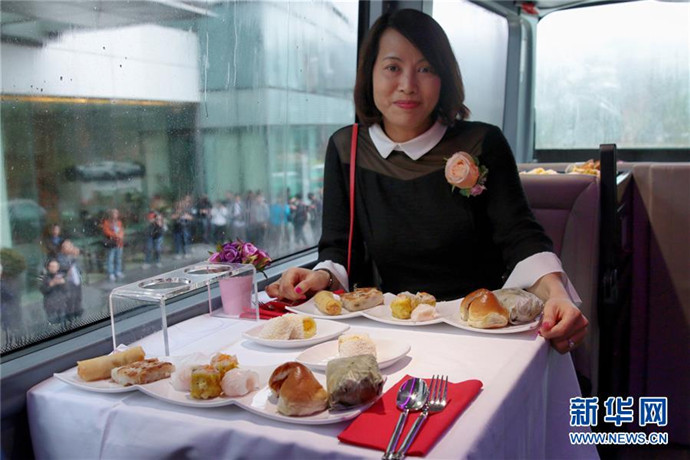 Hong Kong lança ônibus-restaurante para promover turismo
