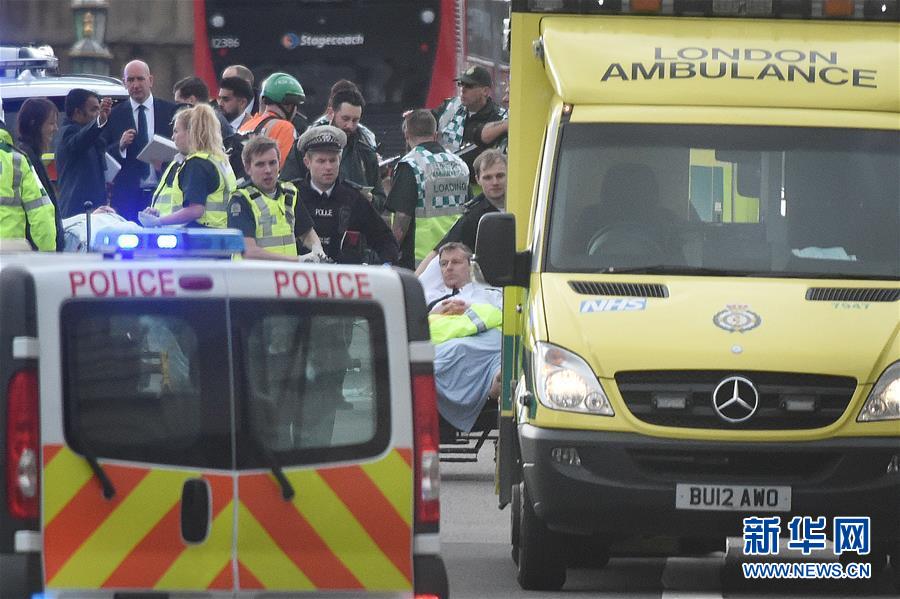 Ataque terrorista em Londres deixa 5 mortos e 40 feridos.