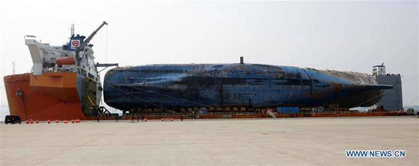 Fragmentos do barco sul-coreano submerso chegaram a Mokpo