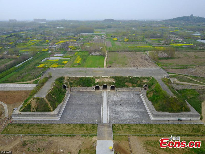 Ponte de pedra é descoberta em ruínas da Dinastia Ming