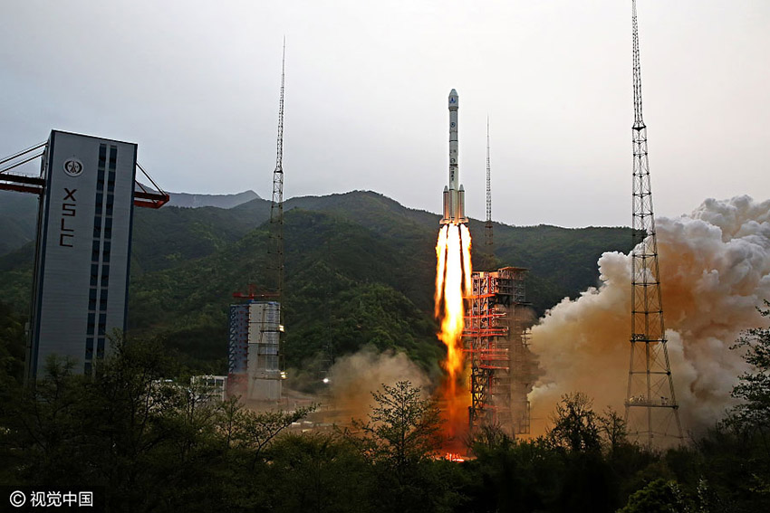 China: Lançamento de satélite marca início de nova era de comunicações