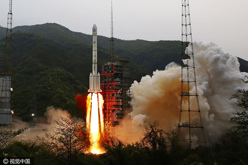 China: Lançamento de satélite marca início de nova era de comunicações