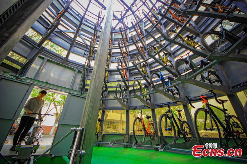 Inovador estacionamento para bicicletas instalado em universidade da China