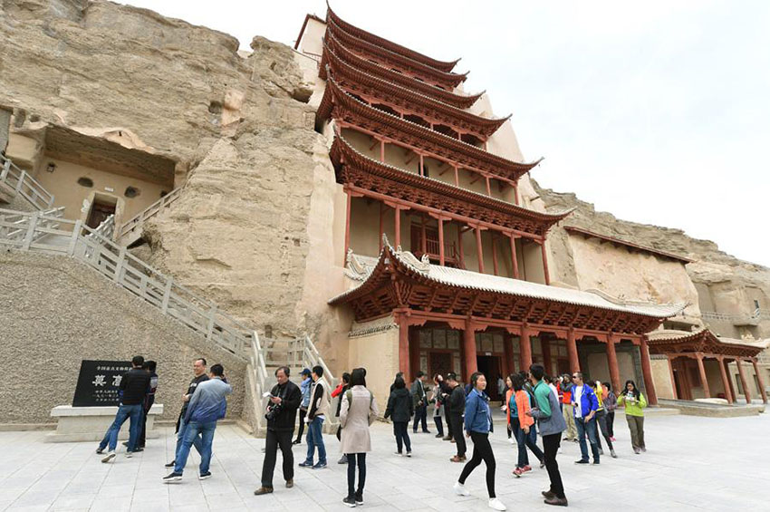 Iniciativa do Cinturão e Rota impulsiona turismo em Dunhuang
