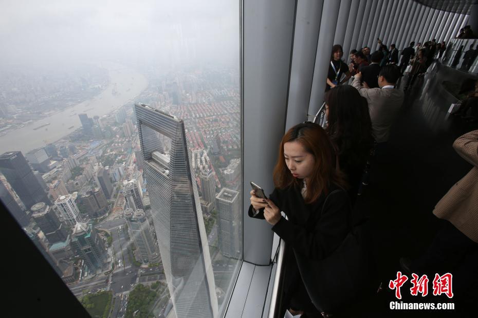 Observatório da Torre de Shanghai oficialmente aberto ao público