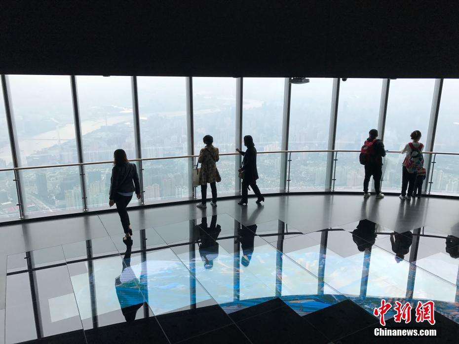 Observatório da Torre de Shanghai oficialmente aberto ao público