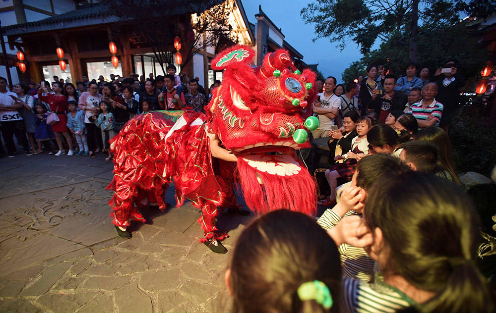 China totaliza descolação de 134 milhões de turistas no feriado do Dia dos Trabalhadores