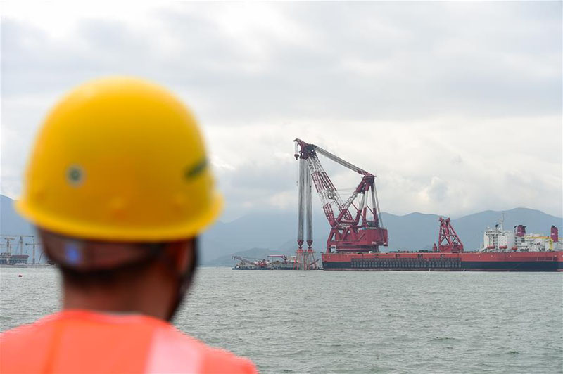 Construção da Ponte Hong Kong-Zhuhai-Macau entra em fase de conclusão