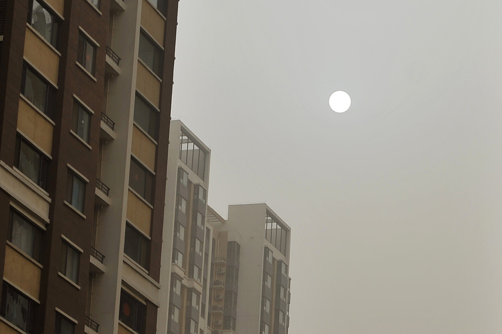 Beijing emite alerta azul para tempestade de areia