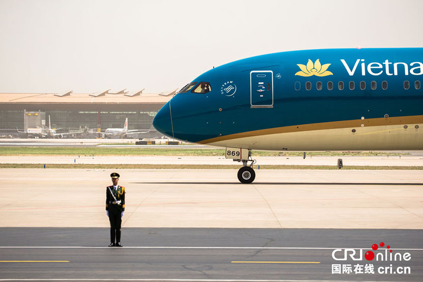 Presidente do Vietnã aterra em Beijing para participar no Fórum do Cinturão e Rota