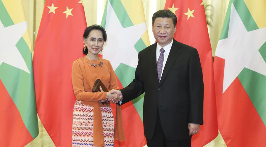 Presidente Xi diz que China está disposta a ajudar Mianmar no processo de paz