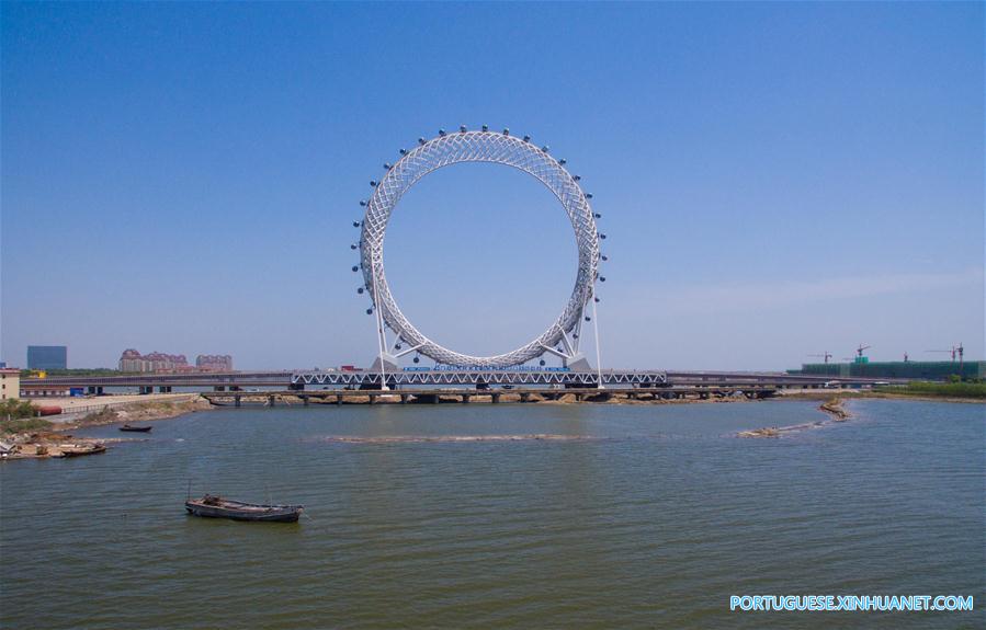 Em imagens: Roda-gigante no leste da China