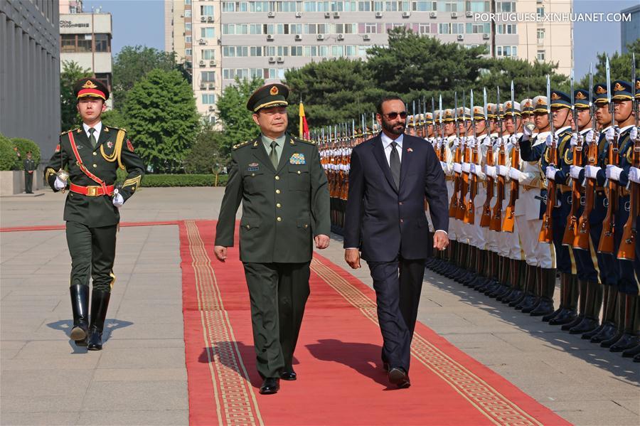 China e Emirados Árabes prometem avançar cooperação militar
